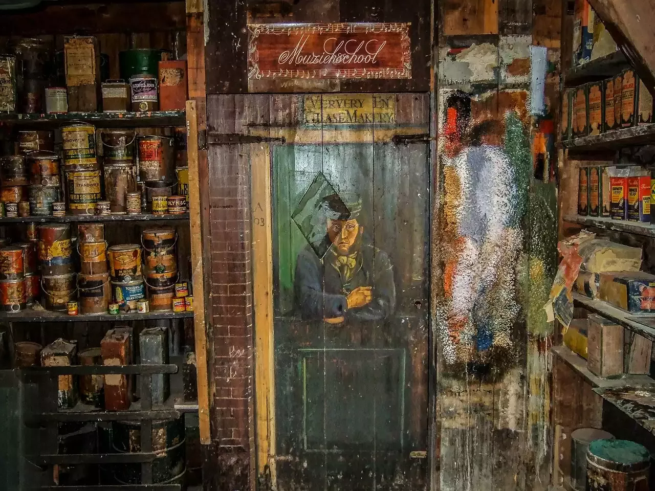 תעשיית המזכרות תלויה מאוד בתיירות